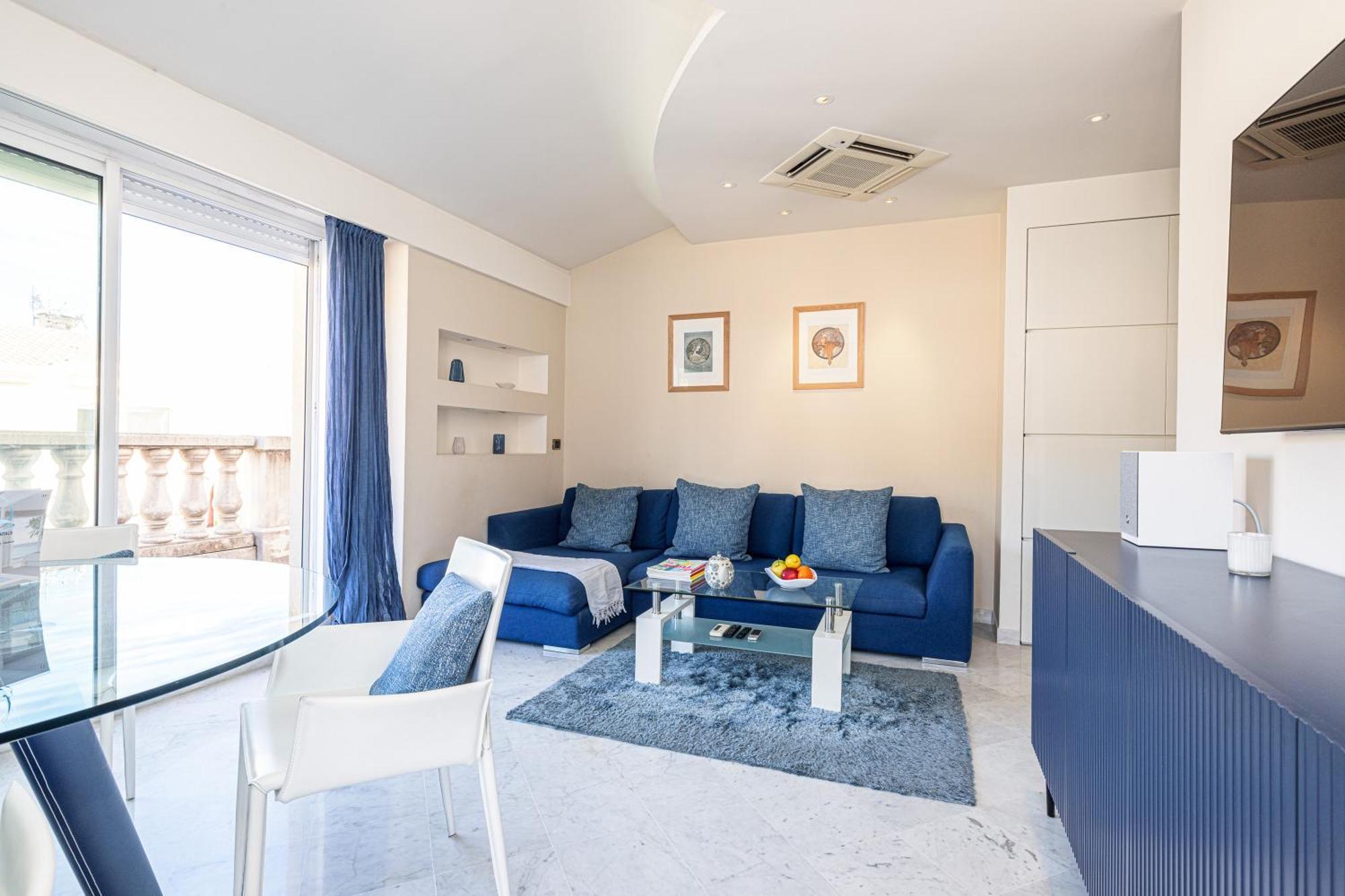 Victoria Bergamote Attic - Happy Rentals Ментона Екстериор снимка