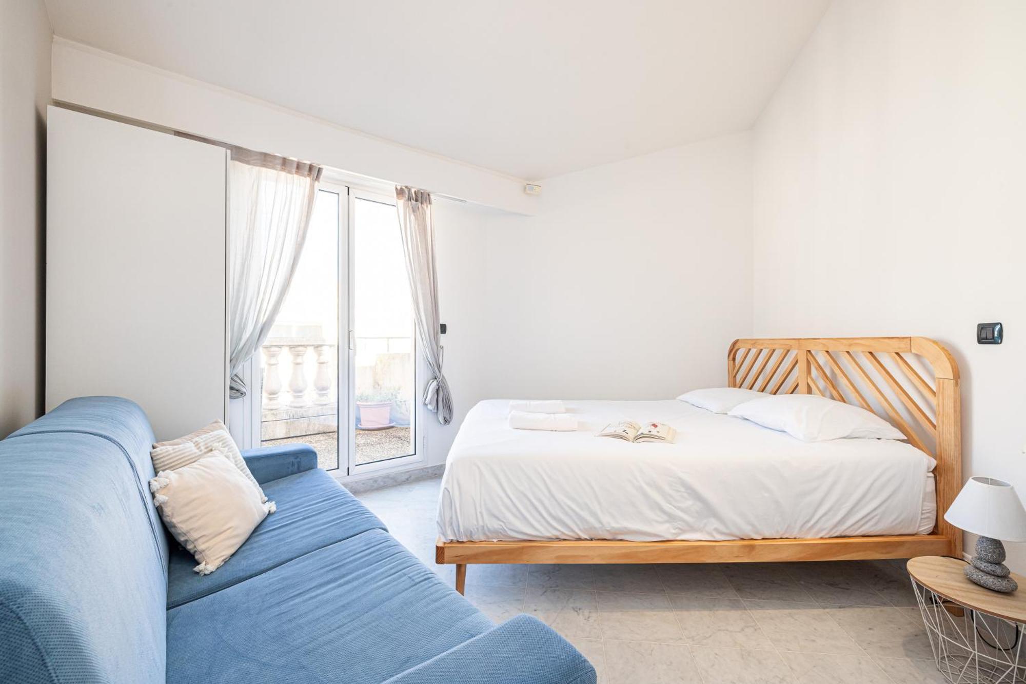 Victoria Bergamote Attic - Happy Rentals Ментона Екстериор снимка